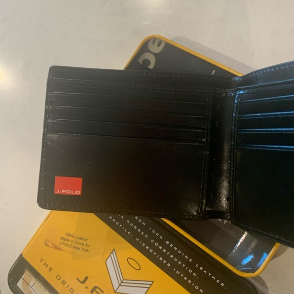 J FOLD Roadster, ultra rugged, ultra fold, 100 % leather sports wallet - Picture 3 of 5